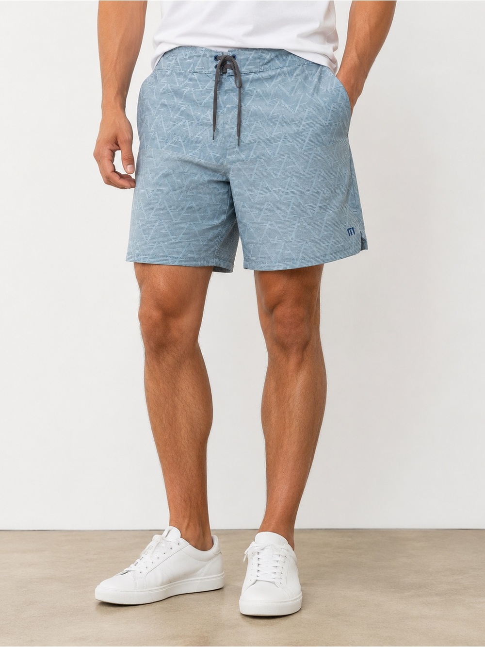 TravisMathew Men’s Board Shorts Size 38 Blue Geometric 4-Way Stretch Swim Surf